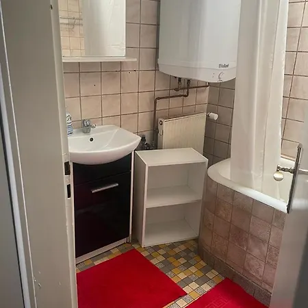 아파트 Calwer Hoefle Biergasse - Fuer Firmen, Handwerker Und Monteure 칼프